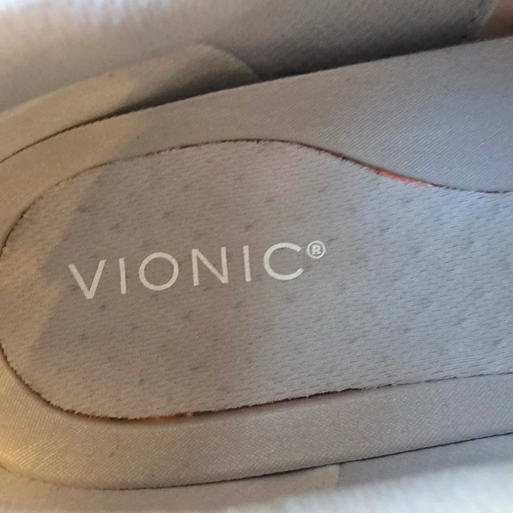 Vionic Women's White‎ Walk Max Sneakers Walking Shoes Orthopedic Sz 9 WU 40 NEW